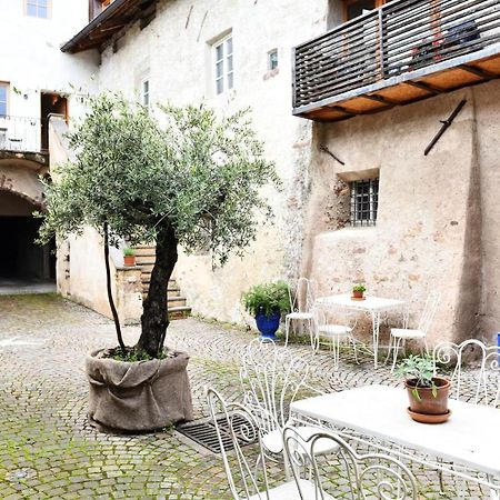 Ansitz Jenner Leilighet Appiano Sulla Strada Del Vino Eksteriør bilde